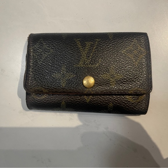 Louis Vuitton Bags Louis Vuitton 6 Ring Key Holder Wallet Poshmark